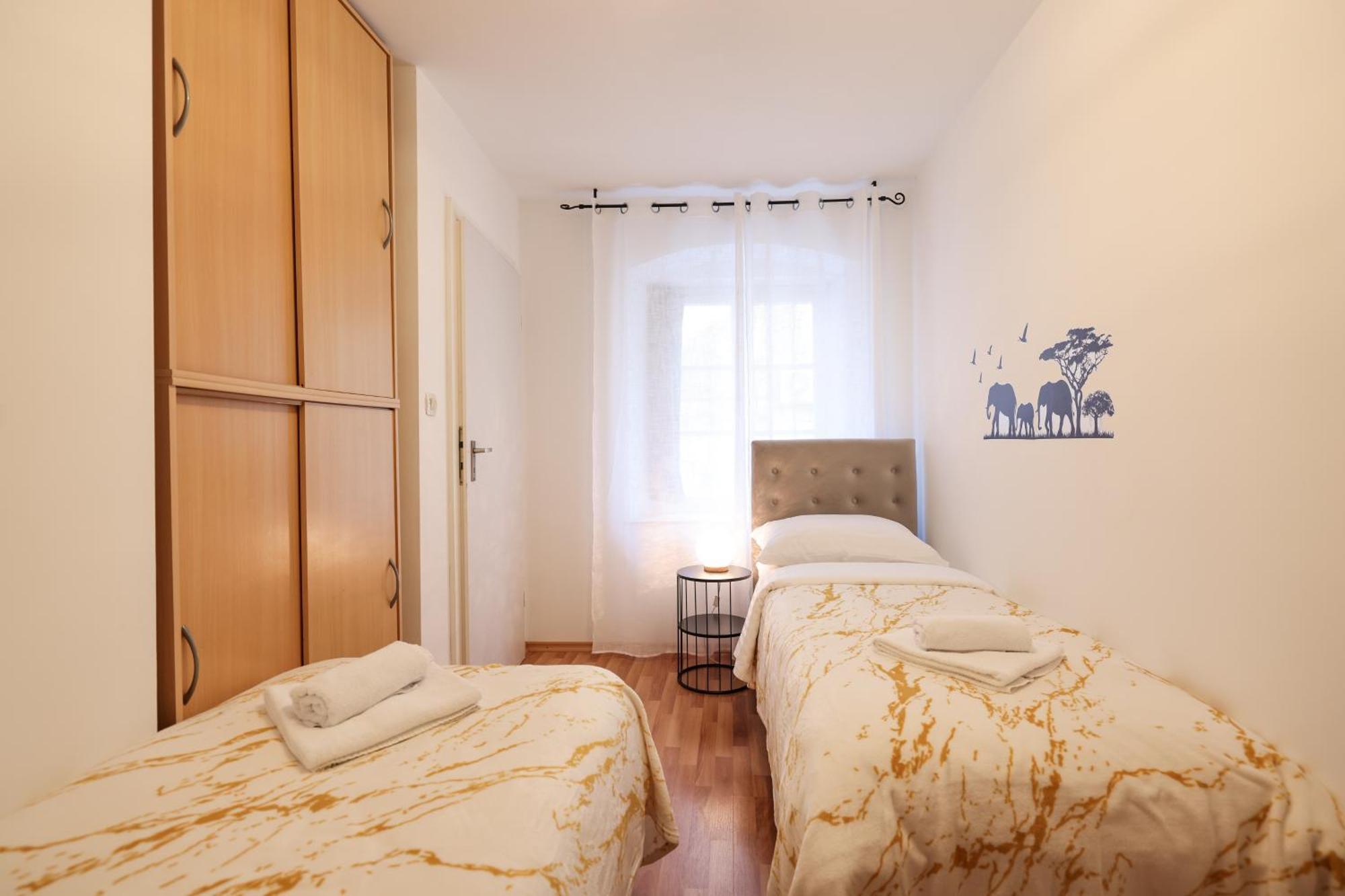 Viva - 2 Bedroom Apt In City Centar ザダル エクステリア 写真